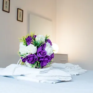 https://casa-vacanze-umberto-i-naples.hotels-amalfi.com